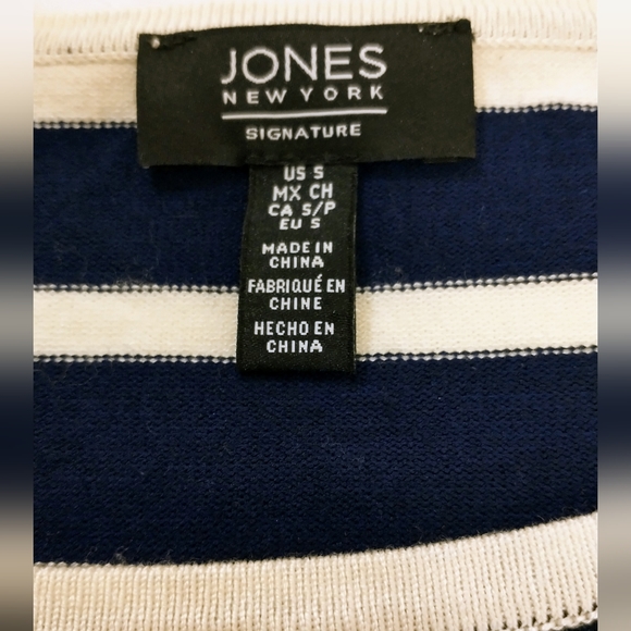 Jones NY Classic Knit Top Size S Navy White Striped EUC - Picture 9 of 10